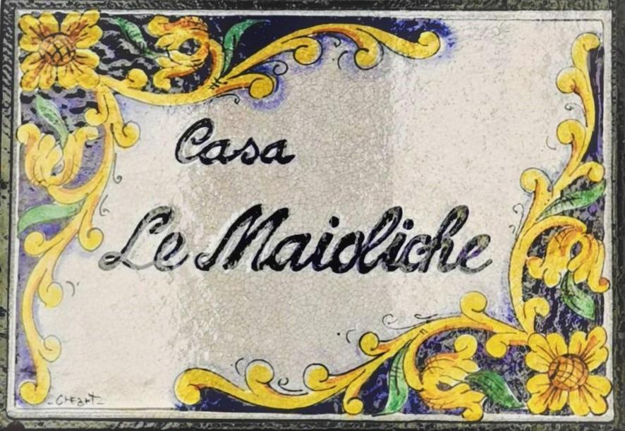 Casa Le Maioliche Apartment จีอาร์ดีนี นักซอส ภายนอก รูปภาพ