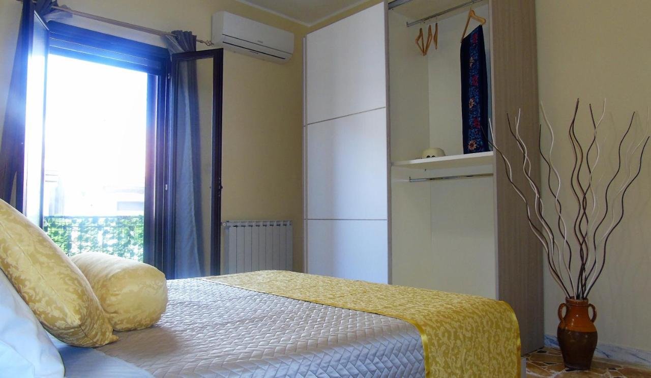 Casa Le Maioliche Apartment จีอาร์ดีนี นักซอส ภายนอก รูปภาพ